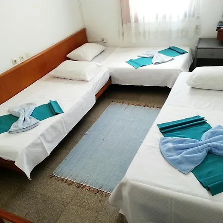 Parmis Homestay Cesme
