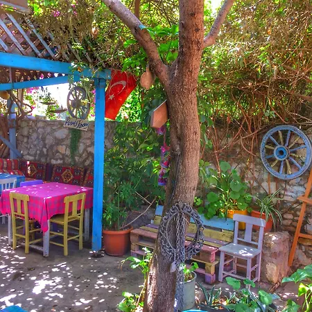 Parmis Pansiyon Çeşme